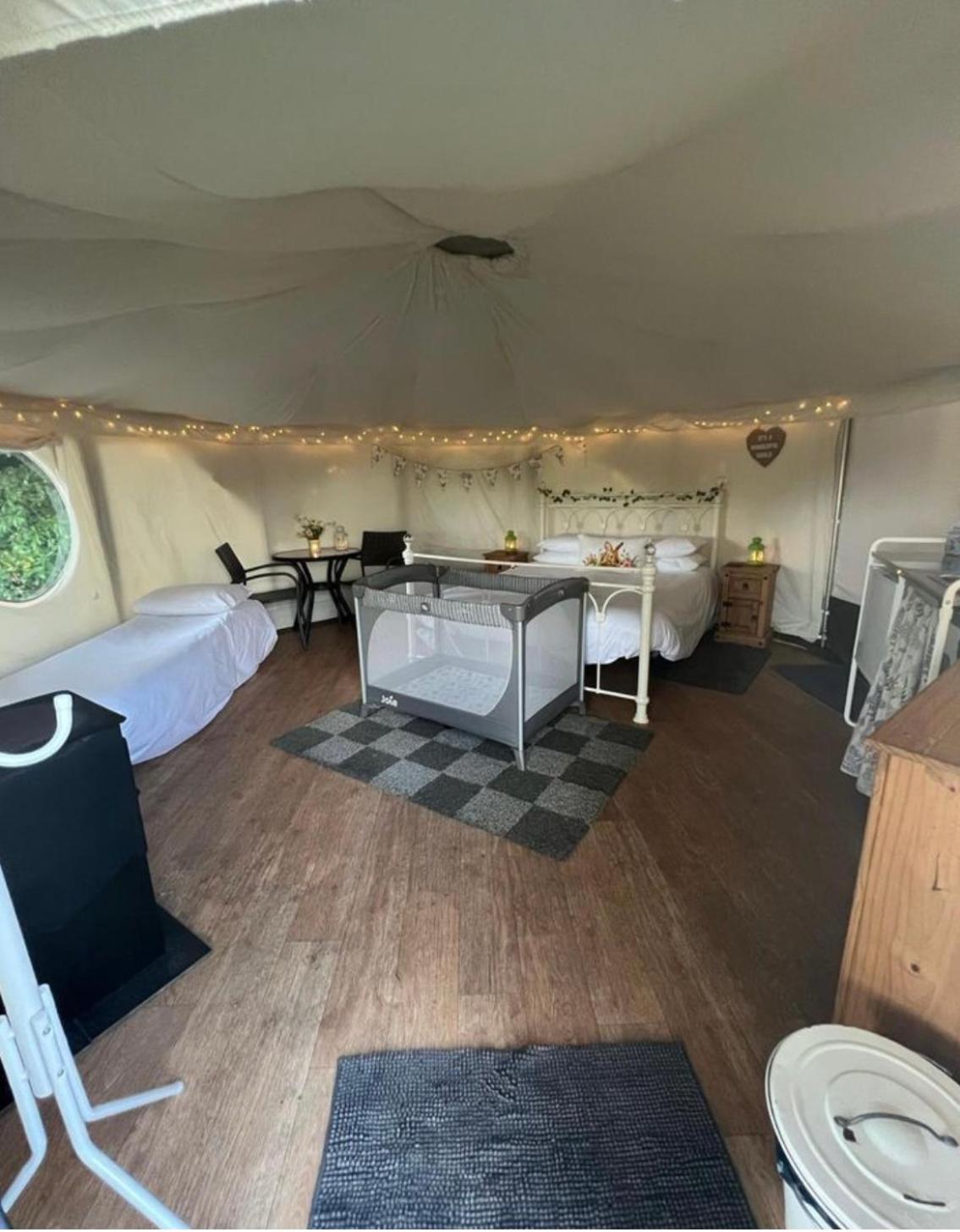 Old Dairy Farm Glamping Hotel Emsworth Kültér fotó